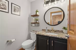 1066 Nottingham Ct, North Huntingdon, PA 15642 - Photo 16