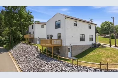 517 Harmony Rd, Baden, PA 15005 - Photo 4