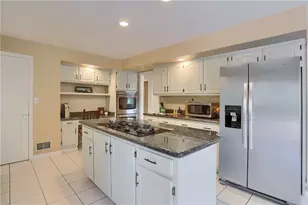 802 Birchfield Ct, Marshall, PA 15090 - Photo 12