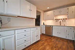 308 Murrays Ln, Pittsburgh, PA 15234 - Photo 12