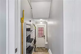 1221 Trevanion Ave, Pittsburgh, PA 15218 - Photo 36