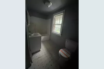 1208 Negley St, Farrell, PA 16121 - Photo 8