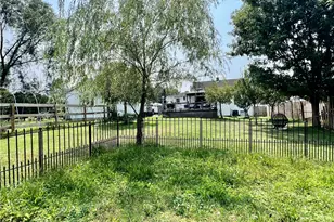 1752 S Eighty Eight Rd, Greensboro, PA 15338 - Photo 30