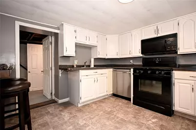 5765 Tyler Ave, Export, PA 15632 - Photo 8