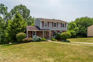 732 Thornwick Dr, Pittsburgh, PA 15243 - Photo 2