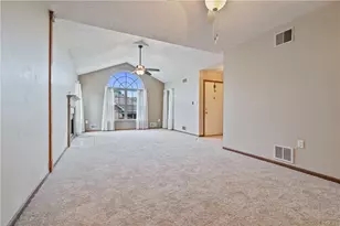 1429 Greenbriar Ct, South Park, PA 15129 - Photo 8