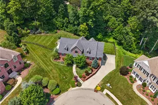 111 Whispering Heights Ln, Peters Township, PA 15367 - Photo 2