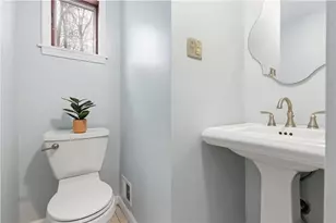 618 Arbor Ln, Pittsburgh, PA 15236 - Photo 14