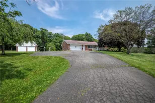 169 Ridge Dr, Fairview Township, PA 16041 - Photo 2