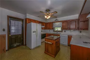 169 Ridge Dr, Fairview Township, PA 16041 - Photo 10