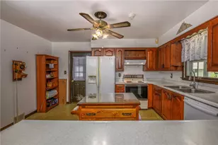 169 Ridge Dr, Fairview Township, PA 16041 - Photo 12