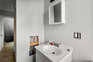 2332 Eccles St, Pittsburgh, PA 15210 - Photo 22