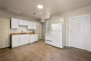 2332 Eccles St, Pittsburgh, PA 15210 - Photo 18
