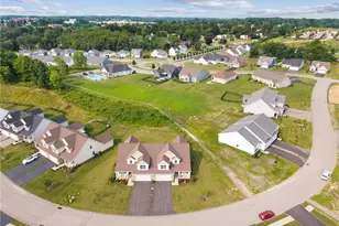 312 Gleneagles Dr, Center Township, PA 16001 - Photo 2