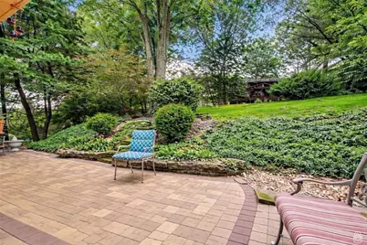10062 Oakridge Drive, Pittsburgh, PA 15090 - Photo 36