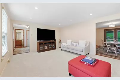 10062 Oakridge Drive, Pittsburgh, PA 15090 - Photo 14