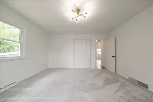 1040 Summit Dr, Greensburg, PA 15601 - Photo 20