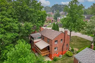 4730 Rolling Hills Rd, Pittsburgh, PA 15236 - Photo 2