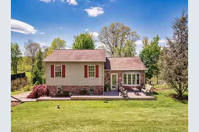 638 Knoll Lane, Upper Burrell, PA 15613 - Photo 2