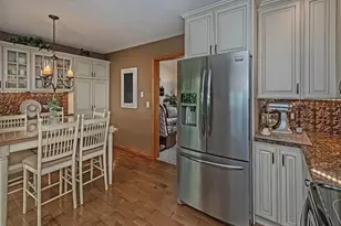 638 Knoll Ln, Upper Burrell, PA 15613 - Photo 4