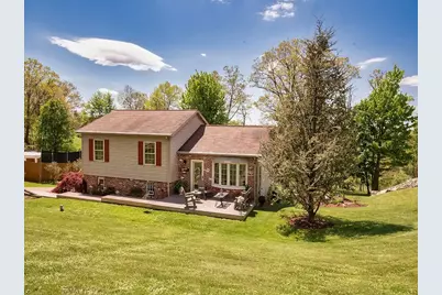 638 Knoll Lane, Upper Burrell, PA 15613 - Photo 1