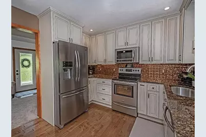 638 Knoll Lane, Upper Burrell, PA 15613 - Photo 6