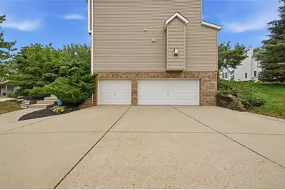 202 W Vanderbilt Drive, Adams Township, PA 16046 - Photo 36