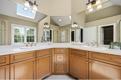 202 W Vanderbilt Drive, Adams Township, PA 16046 - Photo 26