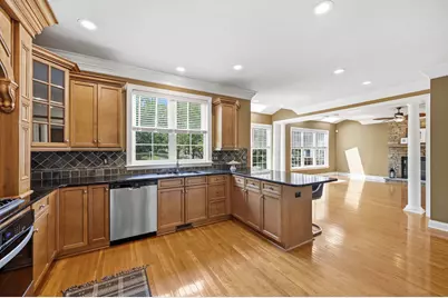 202 W Vanderbilt Drive, Adams Township, PA 16046 - Photo 14