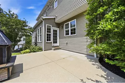 202 W Vanderbilt Drive, Adams Township, PA 16046 - Photo 22