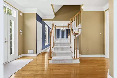 202 W Vanderbilt Drive, Adams Township, PA 16046 - Photo 2