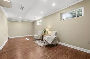 202 W Vanderbilt Dr, Adams Township, PA 16046 - Photo 20