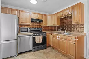 275 Lilac Dr, Monroeville, PA 15146 - Photo 6