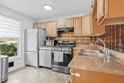 275 Lilac Dr, Monroeville, PA 15146 - Photo 6