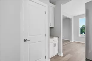 9275 Harmony Dr, Pittsburgh, PA 15237 - Photo 12
