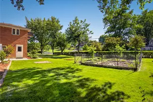 201 Santa Fe Dr, Bethel Park, PA 15102 - Photo 46