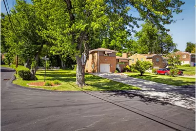 201 Santa Fe Dr, Bethel Park, PA 15102 - Photo 4