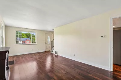 8055 Remington Drive, Pittsburgh, PA 15237 - Photo 6