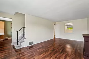 8055 Remington Dr, Pittsburgh, PA 15237 - Photo 4