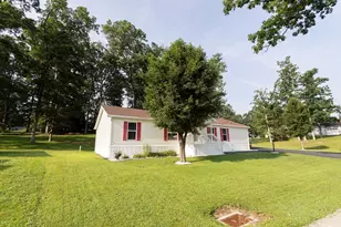 313 South Dr, Somerset Boro, PA 15501 - Photo 2