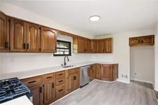 9775 Grosick Rd, Pittsburgh, PA 15237 - Photo 6