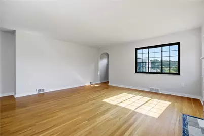 9775 Grosick Rd, Pittsburgh, PA 15237 - Photo 4
