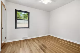 9775 Grosick Rd, Pittsburgh, PA 15237 - Photo 8