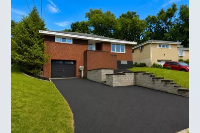 2019 Arnold Acres Dr, Banksville/Westwood, PA 15205 - Photo 1