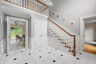 208 Virginia Manor Dr, Pittsburgh, PA 15215 - Photo 2