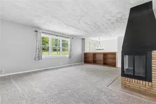 1718 Mountain View Dr, Monroeville, PA 15146 - Photo 10