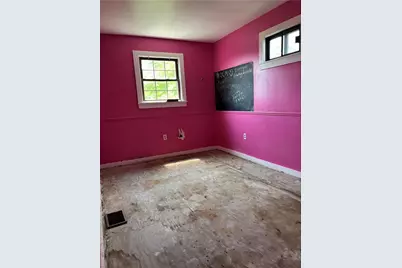 926 Eureka Street, Pittsburgh, PA 15210 - Photo 14