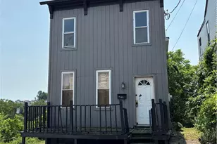 926 Eureka St, Pittsburgh, PA 15210 - Photo 1