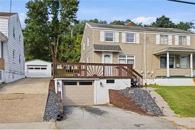 321 Cedar St, Jeannette, PA 15644 - Photo 2