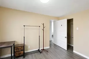 5846 Bartlett St, Pittsburgh, PA 15217 - Photo 8